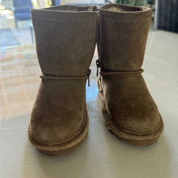 Bearpaw Toddler Zipper Boot Size 7 - Picture 2 of 8